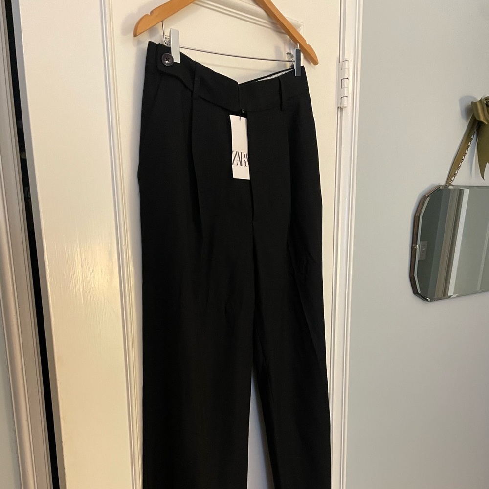 Zara Black wide leg dress pants size L 30waist. $29